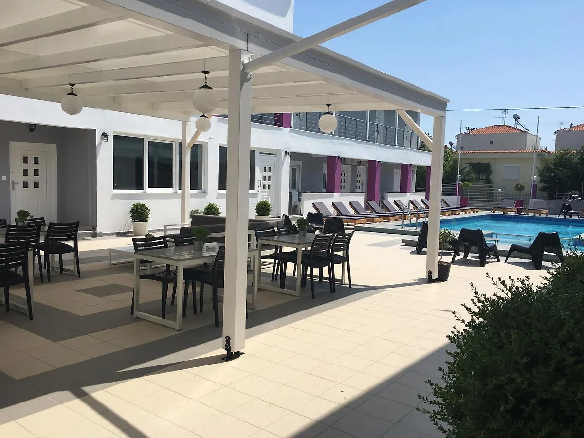 Philoxenia Earia Aparthotel Nea Vrasna